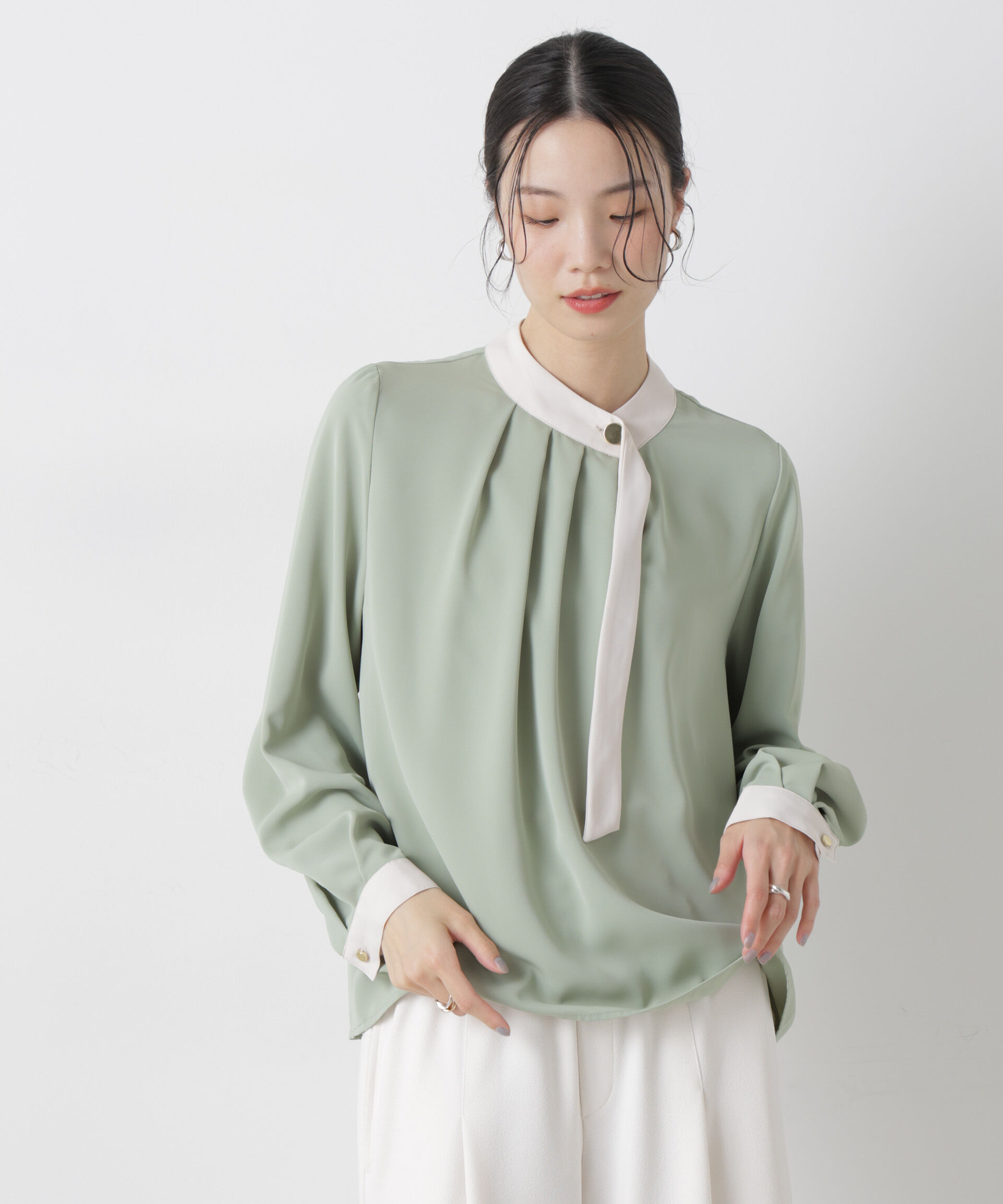 nano･universe「フロントタックバイカラーボータイブラウス」|シャツ・ブラウス|グリーン