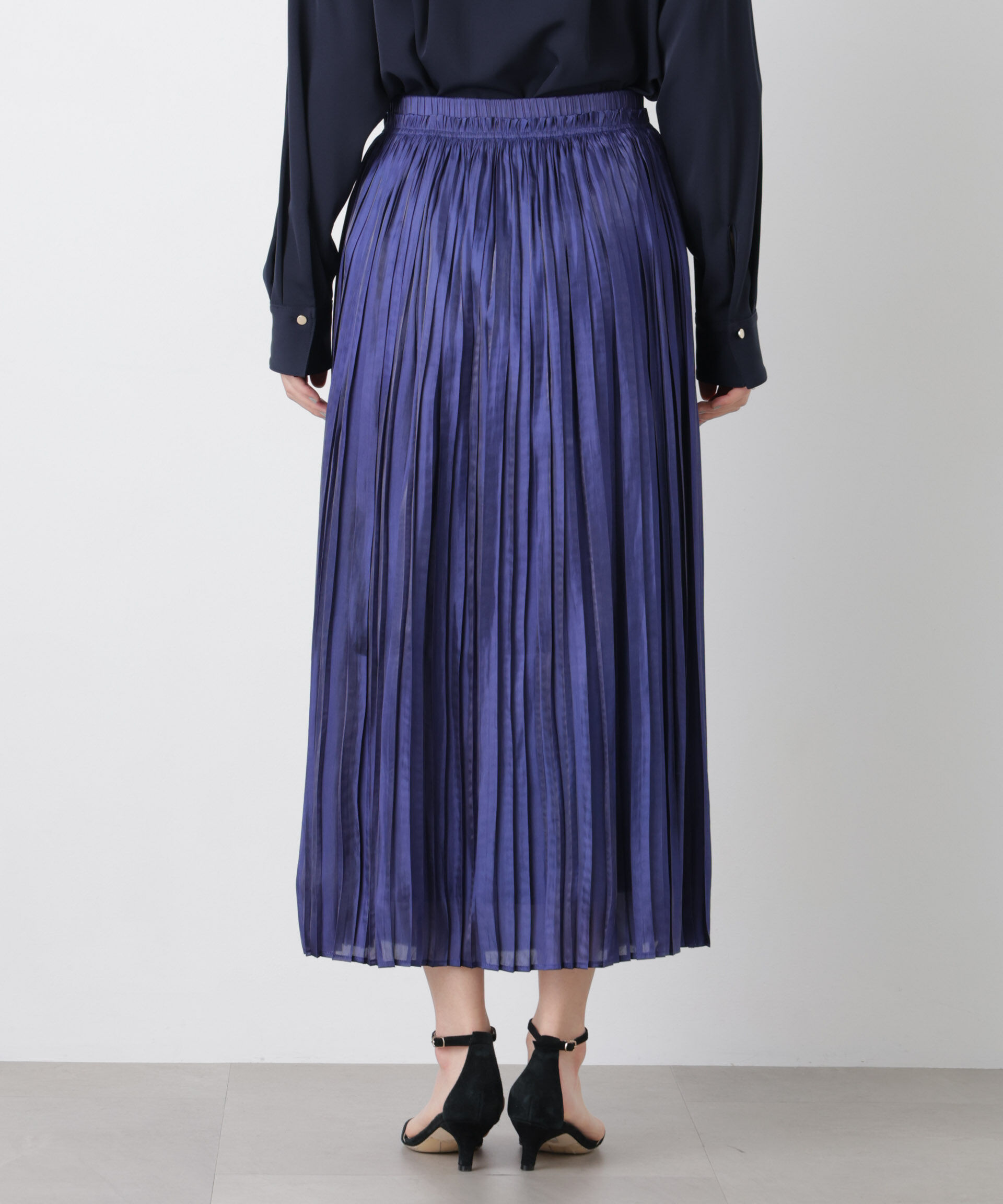 nano･universe「シャイニーサテンプリーツスカート」|スカート|