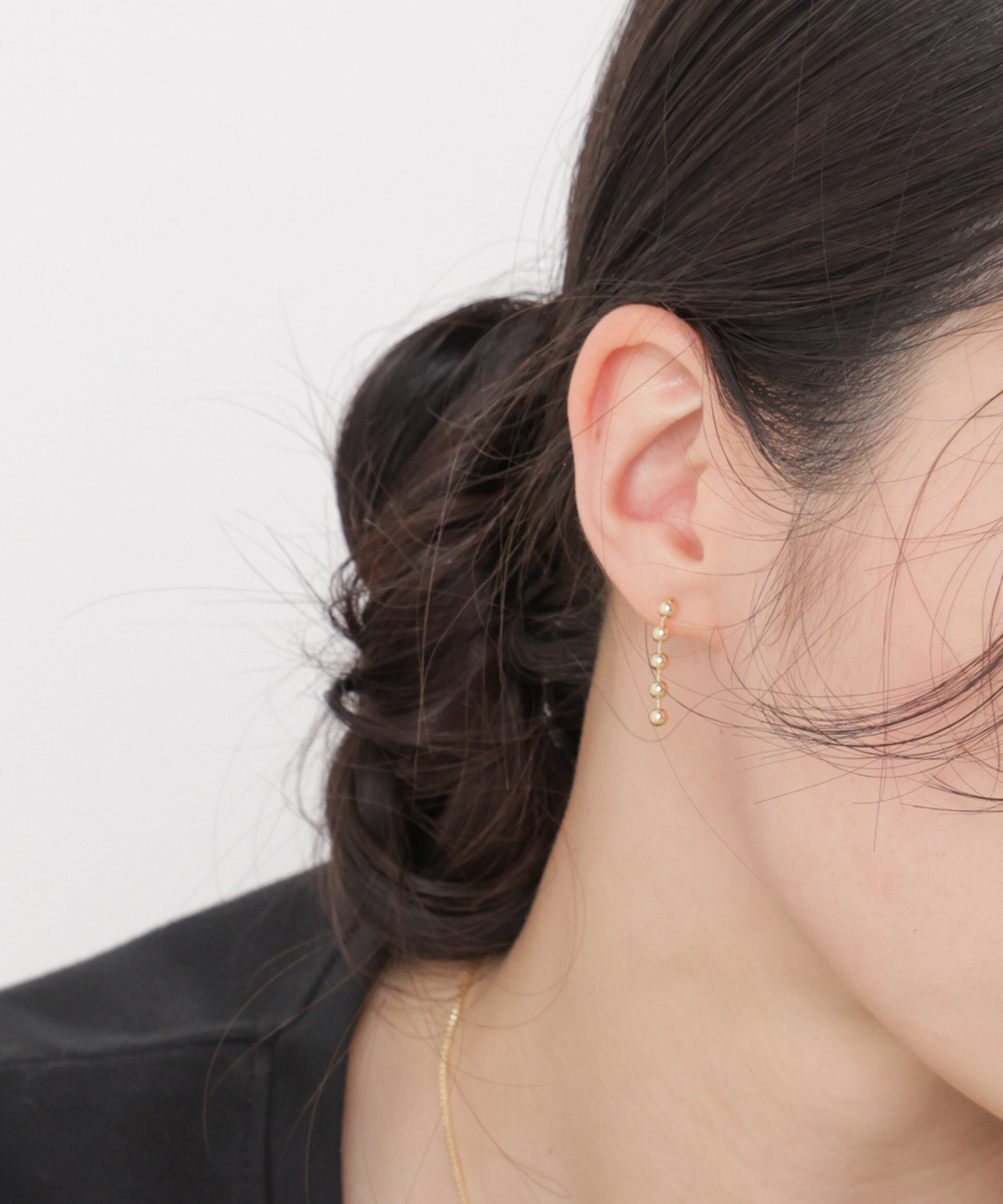 nano･universe「ボールチェーンドロップピアス」|ピアス|ゴールド