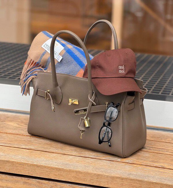 NOLLEY'S sophi「ひねりベルトレザートートバッグ」|トートバッグ|ベージュ