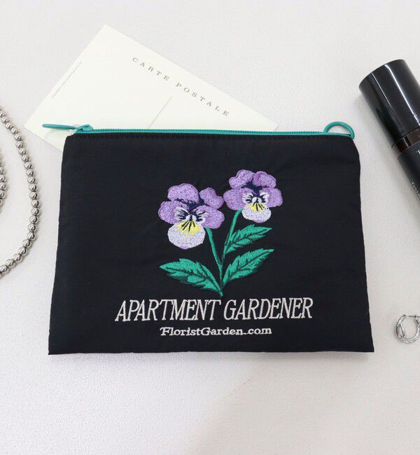 fredy emue「【JOli JOli/ジョリジョリ】刺しゅうフラットポーチ」|ポーチ|ブラック