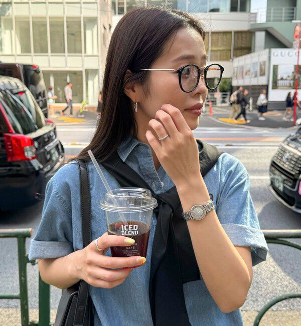 fredy emue「調光レンズメタルテンプルセルメガネ」|メガネ|