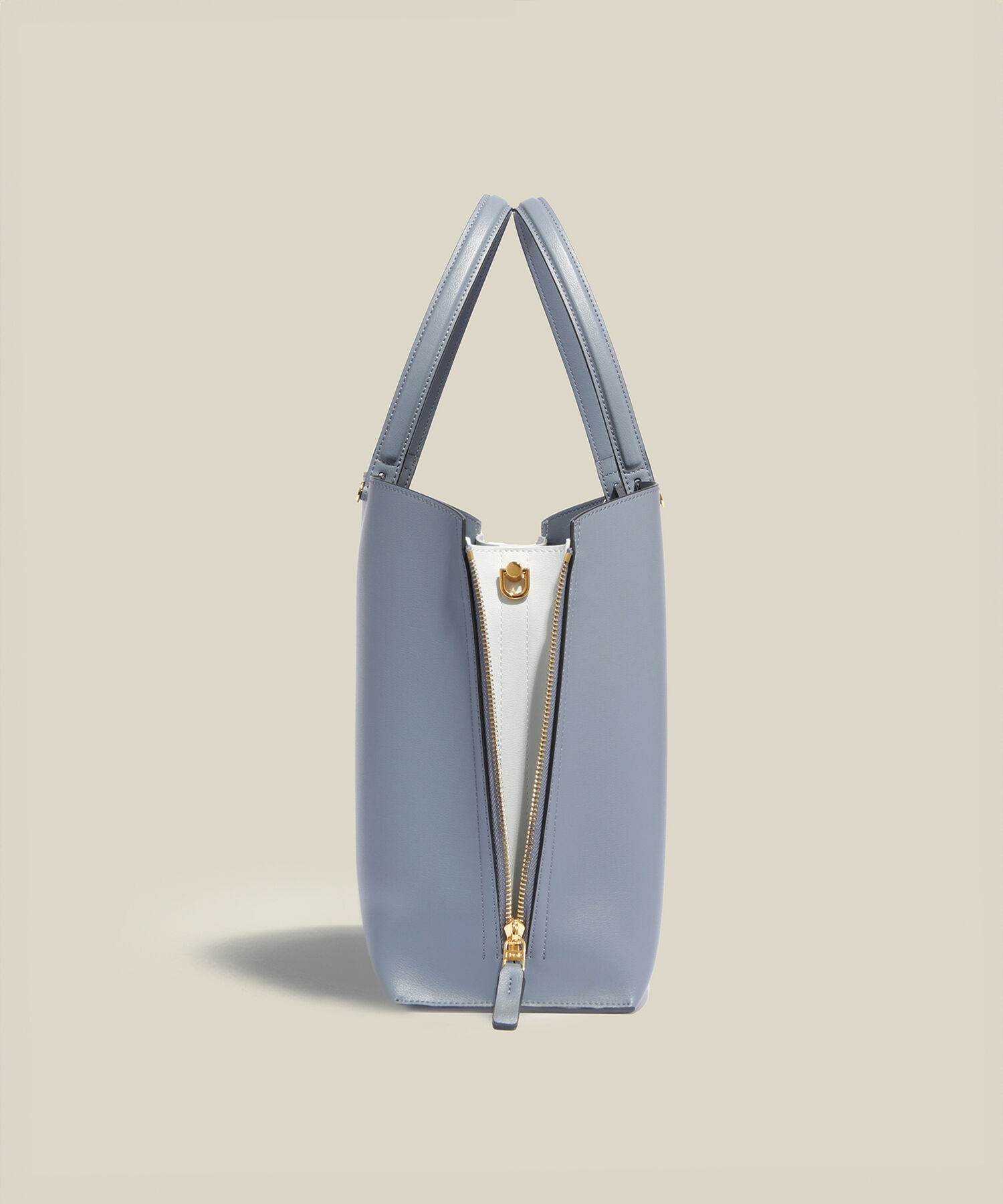 ROPE「【E'POR】Y BAG Medium+【WEB限定/一部店舗限定】【通勤】【A4/PC対応】【25AW】」|ショルダー・メッセンジャー|