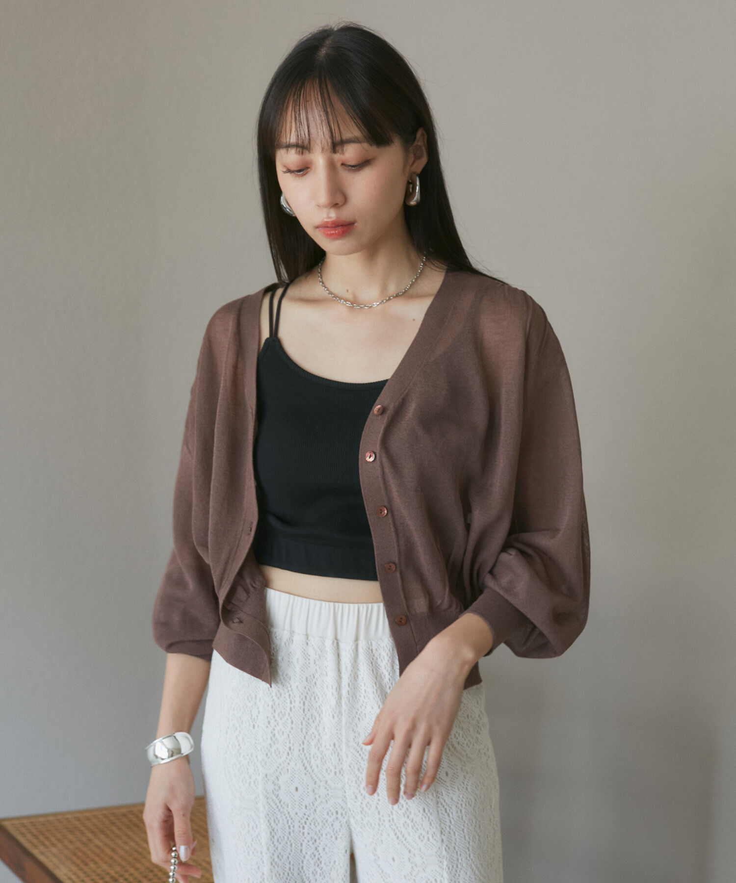 VIS「【洗える】ダブルストラップ短丈カップ付きキャミソール」|キャミソール|