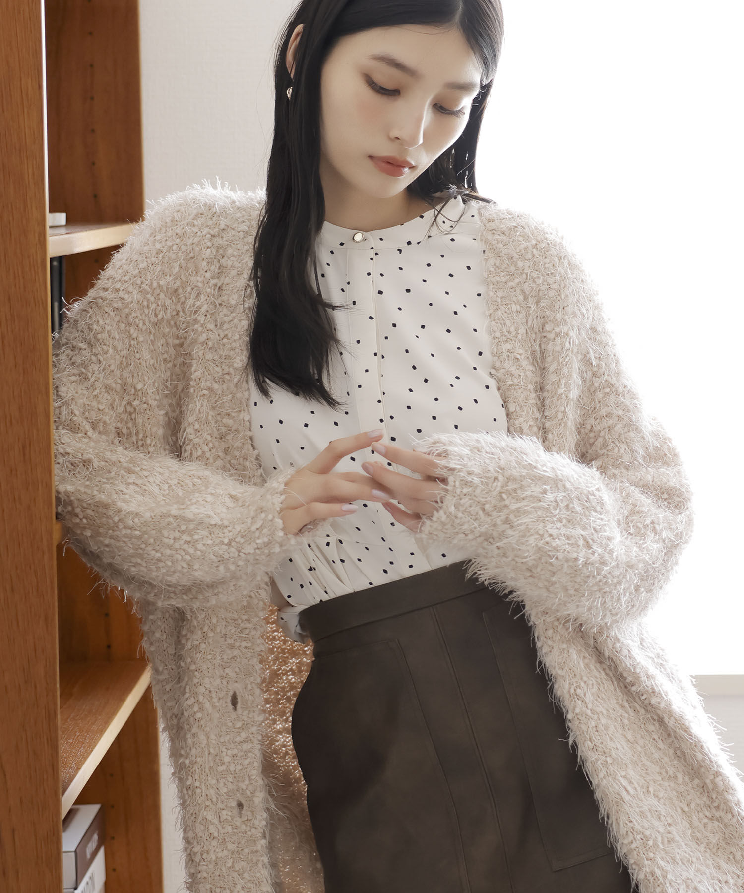 VIS「【洗える】ウエストタックブラウス」|シャツ・ブラウス|