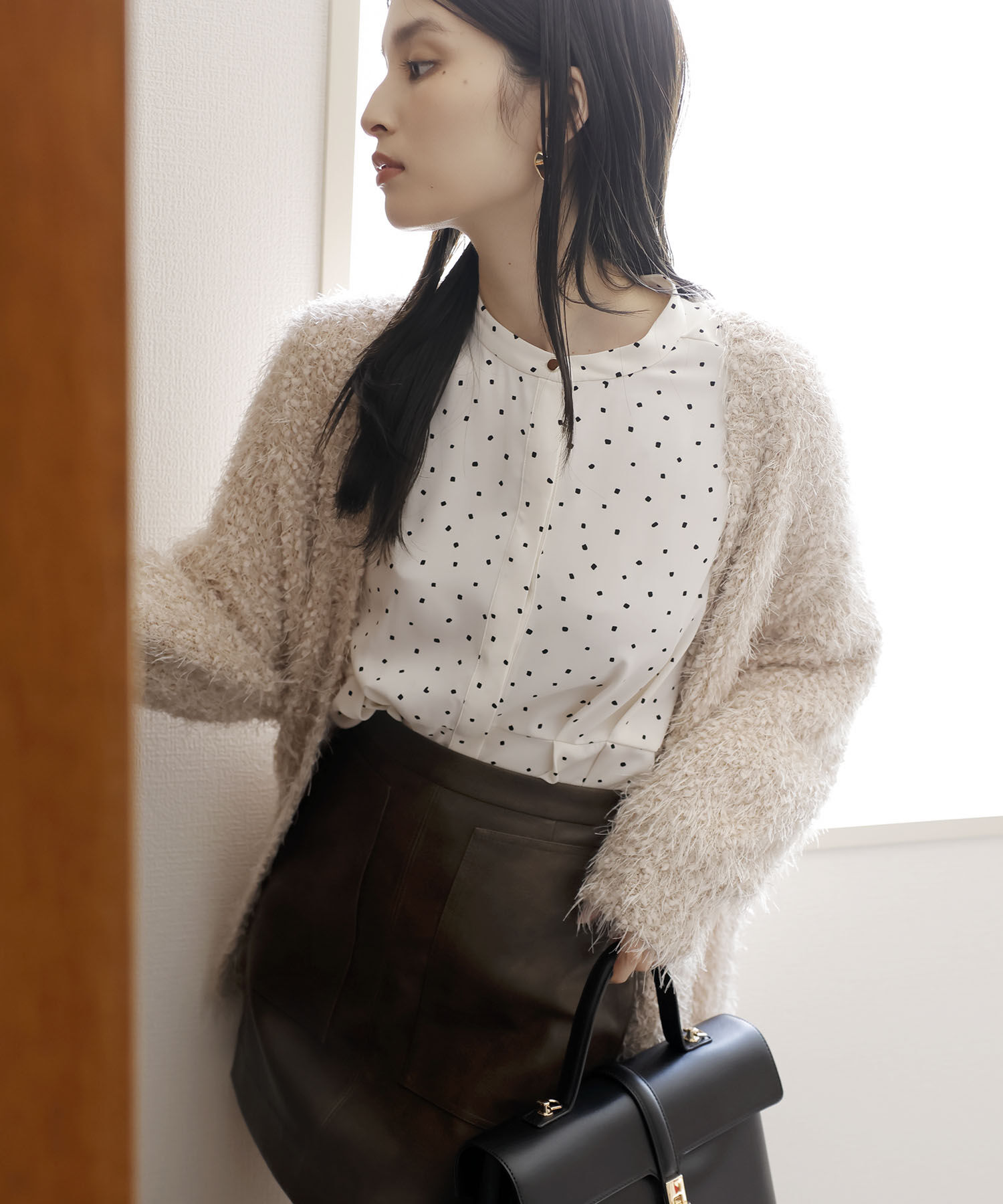 VIS「【洗える】ウエストタックブラウス」|シャツ・ブラウス|