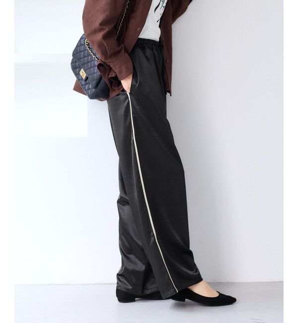 VIS「【WEB/一部店舗限定】配色サイドラインサテンイージーパンツ」|チノ|ブラック(01)