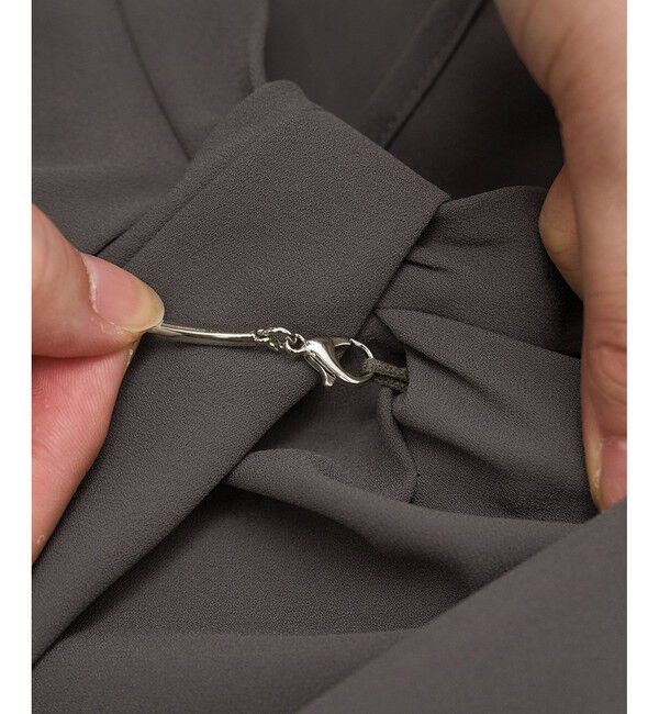 Rope&rsquo;Picnic「【WEB限定カラー・サイズ】メタルパーツフロントフリルタイブラウス/通勤対応」|シャツ・ブラウス|