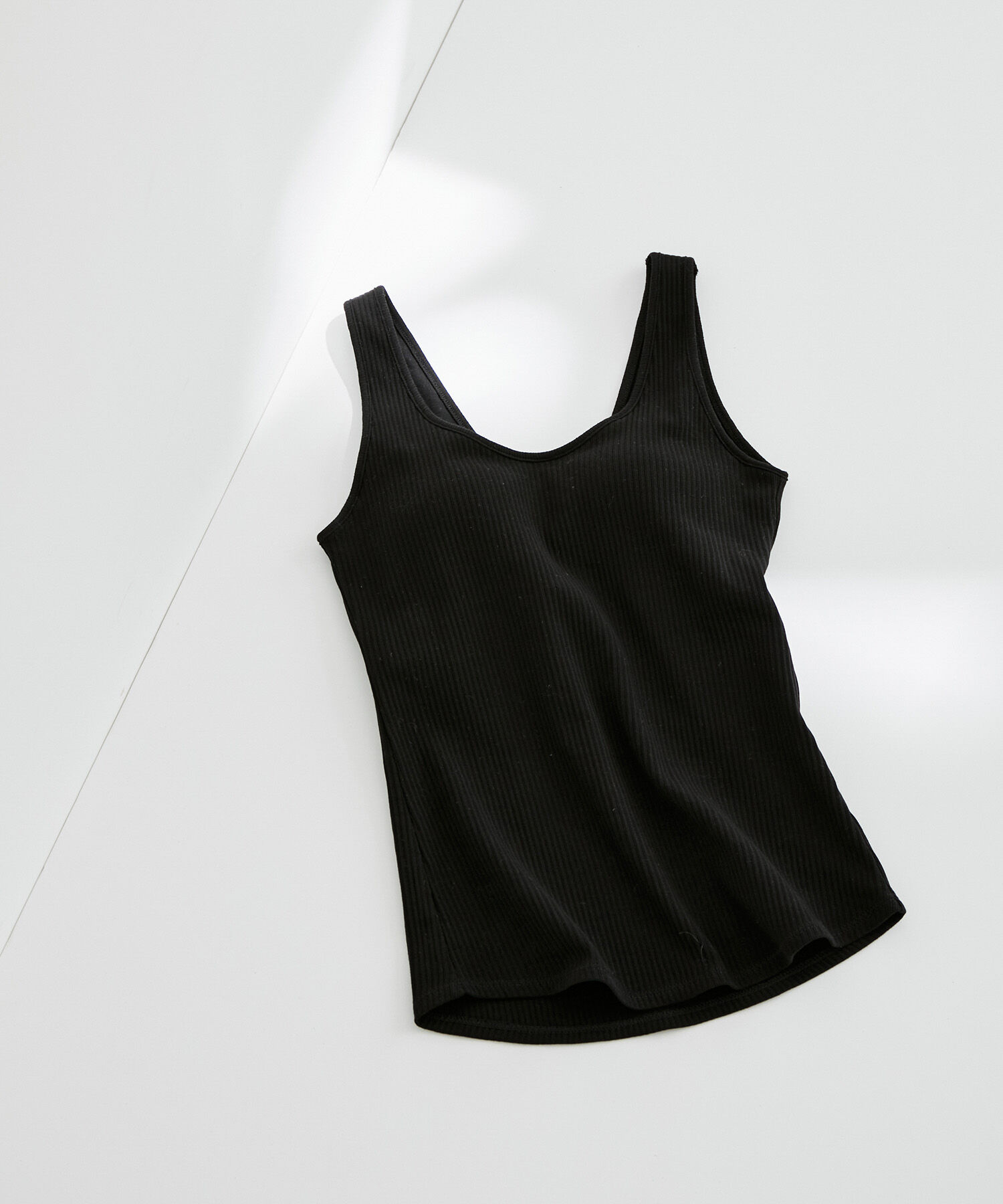 ADAM ET ROPE'「バックオープンタンクトップ」|タンクトップ|ブラック(01)