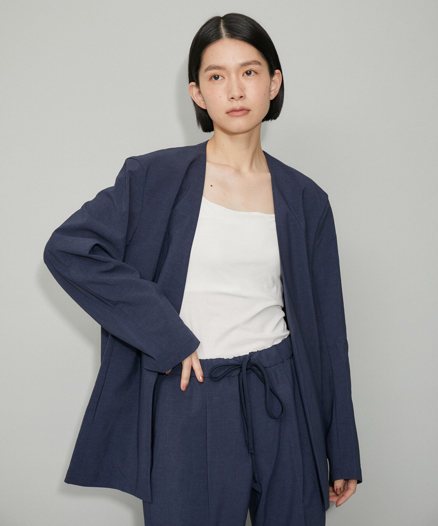 ADAM ET ROPE'「2点セット【RIRANCHA / リランチェ】セットアップ / ノーカラージャケット＆イージーパンツ / イージーケア」|スーツ|