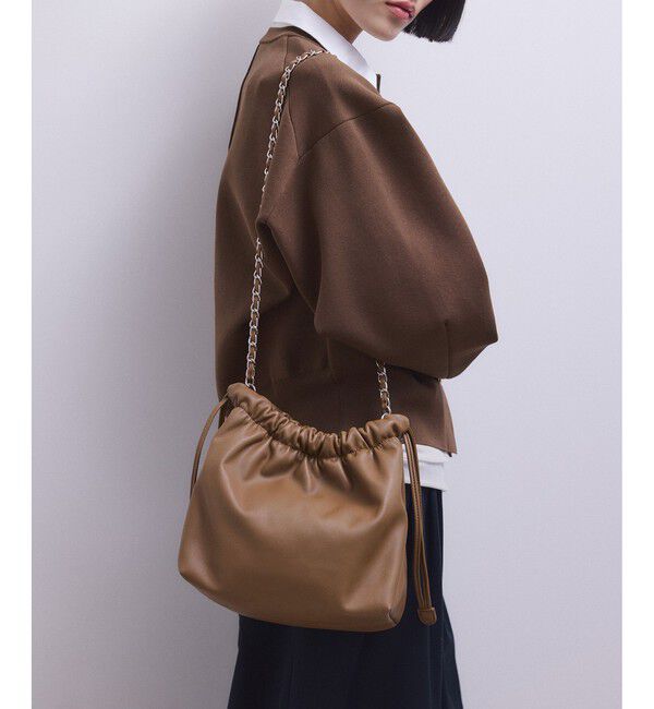 ADAM ET ROPE'「【WEB限定】チェーンショルダーバッグ」|ショルダー・メッセンジャー|キャメル(25)