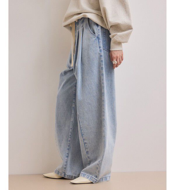 ADAM ET ROPE'「【WEB限定】2タックカーブデニムパンツ」|デニム|