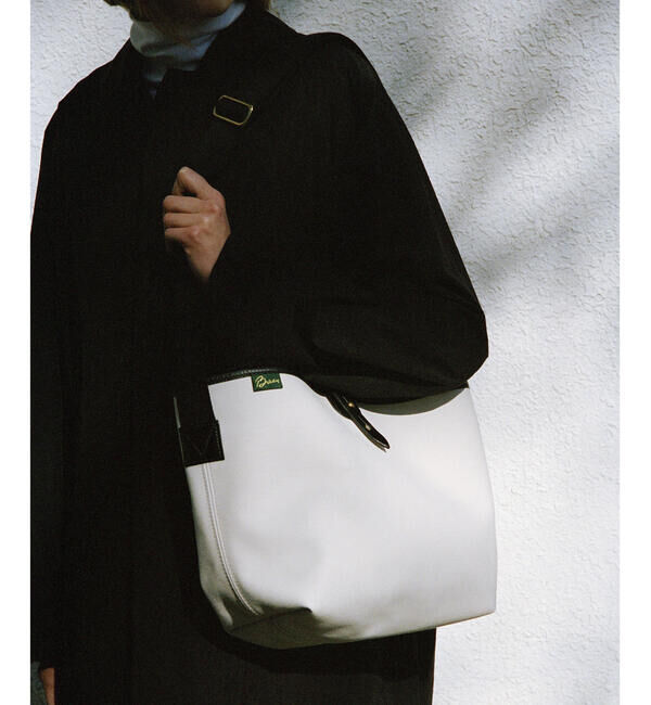 Brady「Brady | ASHDOWN MEDIUM」|ショルダー・メッセンジャー|