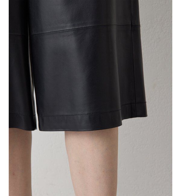  「レザーハーフパンツ」|チノ|