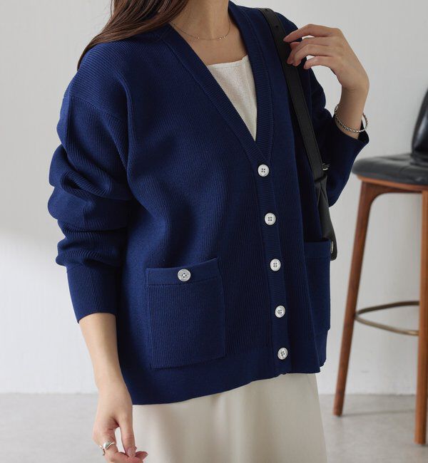  「ツヤボタンカーディガン」|ニット・セーター|