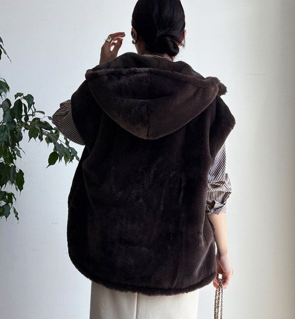  「フェイクミンクフーディージレ」|ベスト・ジレ|