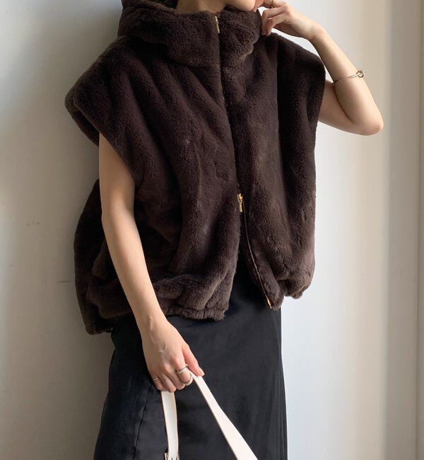  「フェイクミンクフーディージレ」|ベスト・ジレ|