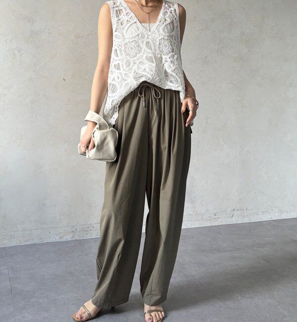  「【WEB限定】ライトストレッチクロスタックイージーパンツ」|チノ|