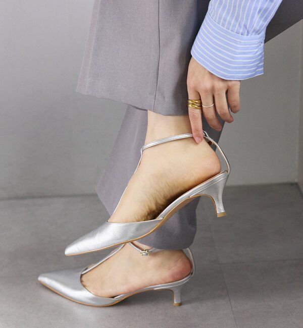  「【上品な華やかさ】シルバーストラップミュール」|その他|