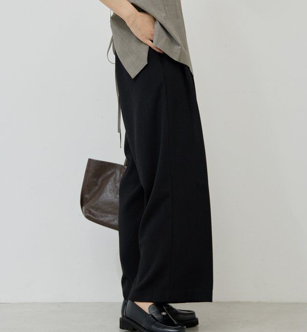  「【CHIHAYAコラボ】スウェードライクタックイージーパンツ」|チノ|