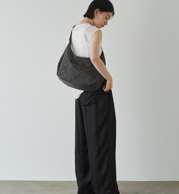  「クラウズナイロンラウンドビッグショルダーバッグ」|ショルダー・メッセンジャー|