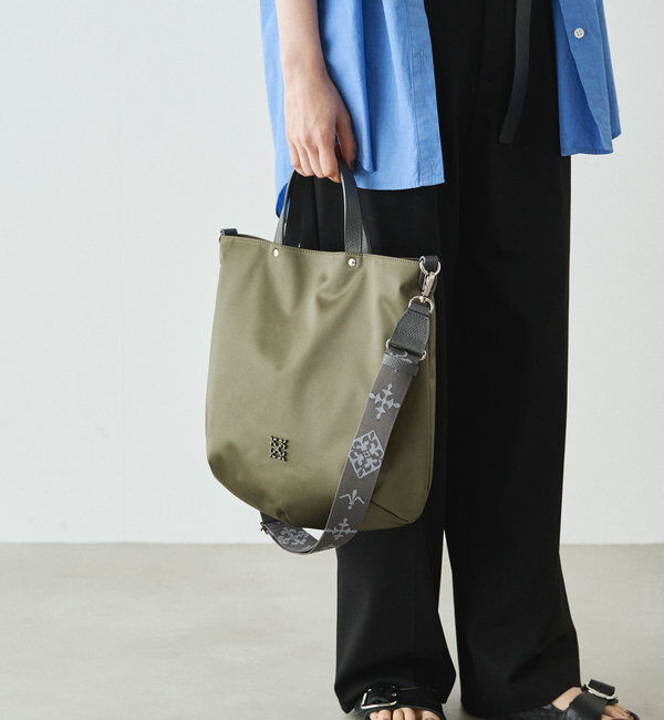  「《WEB限定》スリム2WAYトートバッグ <クラウズナイロン>」|トートバッグ|