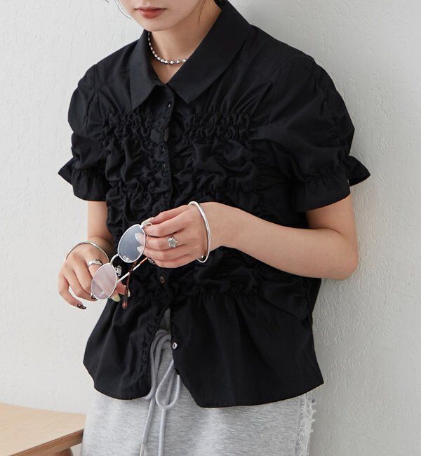  「シャーリングシェイプシャツ」|シャツ・ブラウス|ブラック