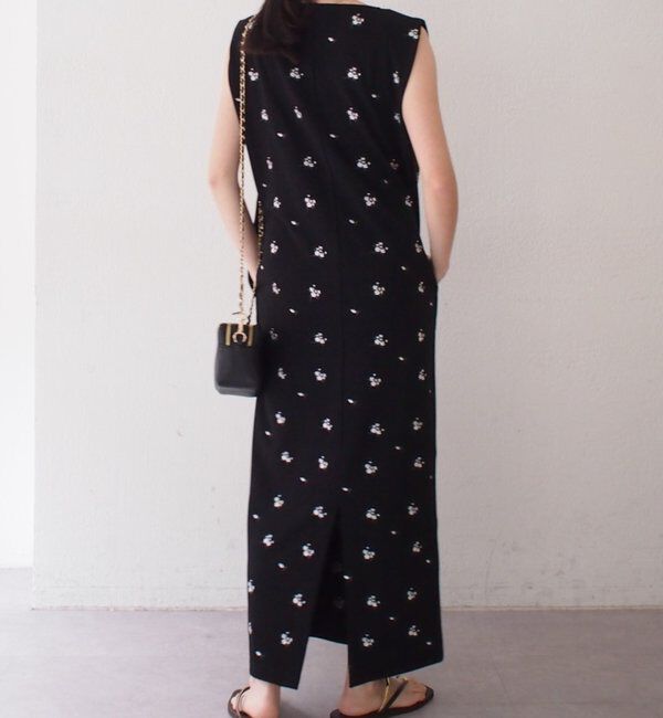  「【@iristagramuuコラボ】ショルダータック刺繍ワンピース」|ワンピース|