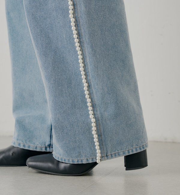  「【SALON by Chico】サイドパールラインカーブデニム」|デニム|