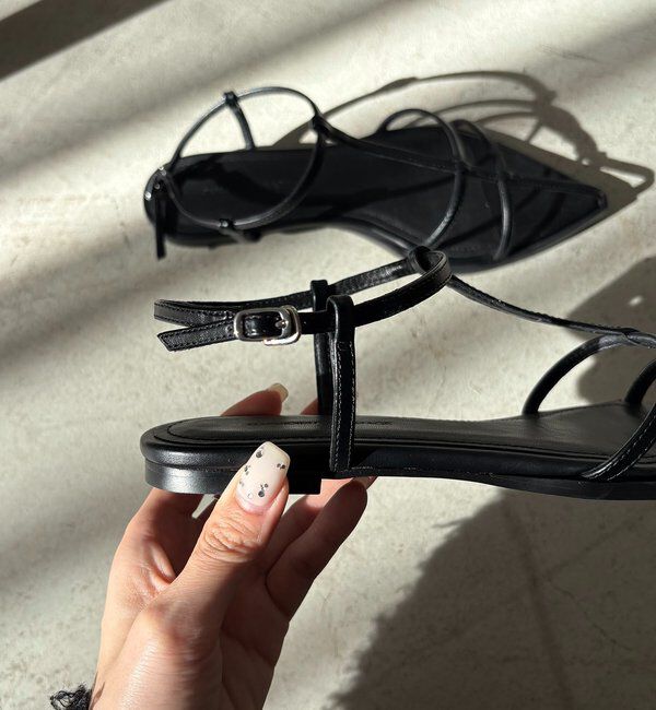  「Tストラップサンダル」|その他|