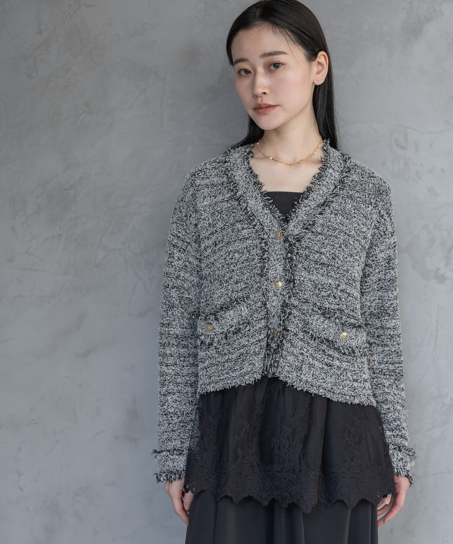 A part by 「フリンジツイードニットVネックカーディガン」|ニット・セーター|グレー＊ブラック
