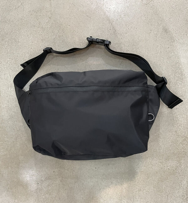 ABAHOUSE「【NoiR / ノアール】レインカバー付き PC対応 撥水 メッセンジャーバッグ」|ショルダー・メッセンジャー|