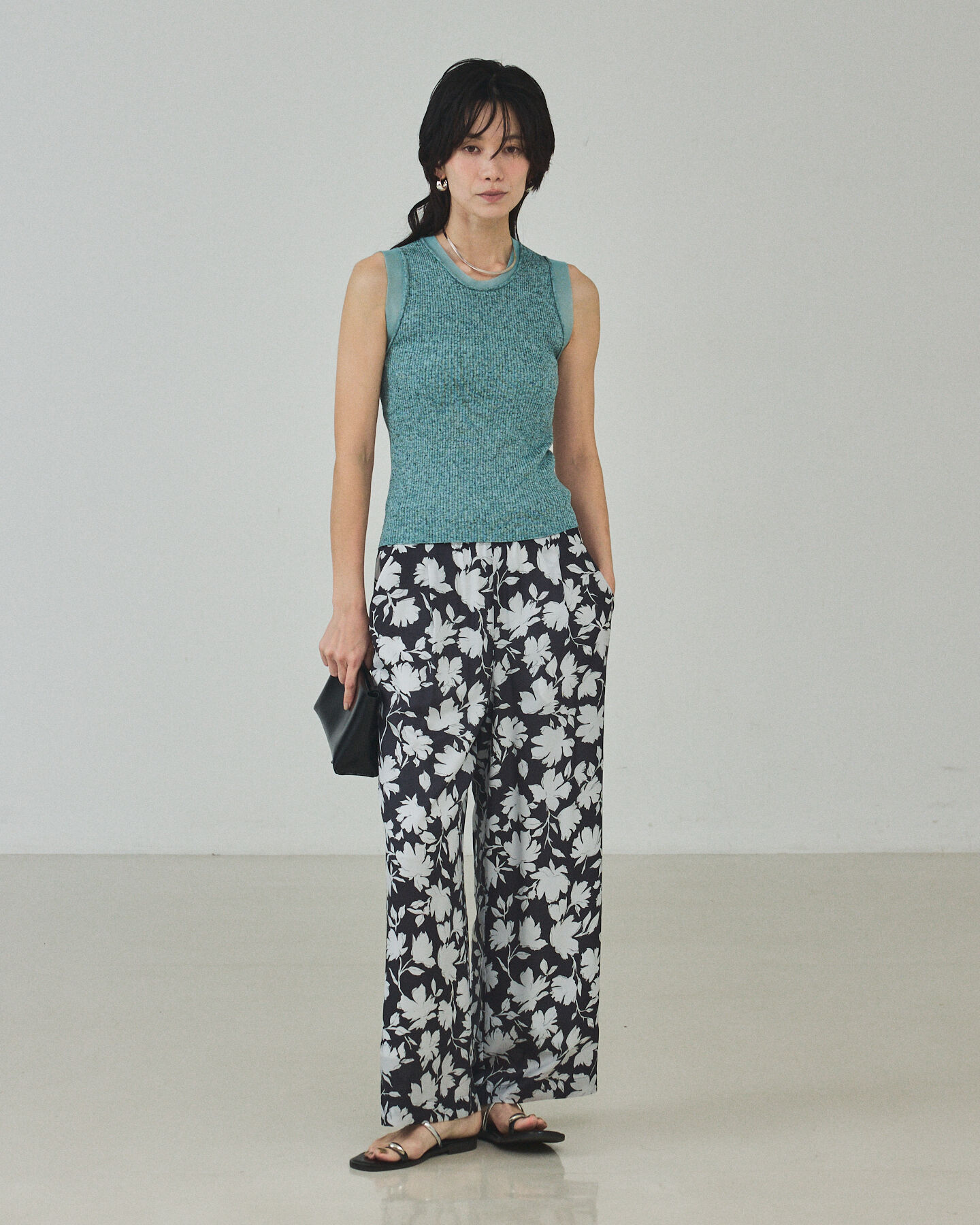 qualite「【大人の花柄】シルエットフラワーパンツ」|その他|