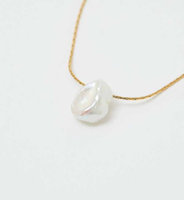 qualite「【ステンレス】バロックパールチャームネックレス」|ネックレス|