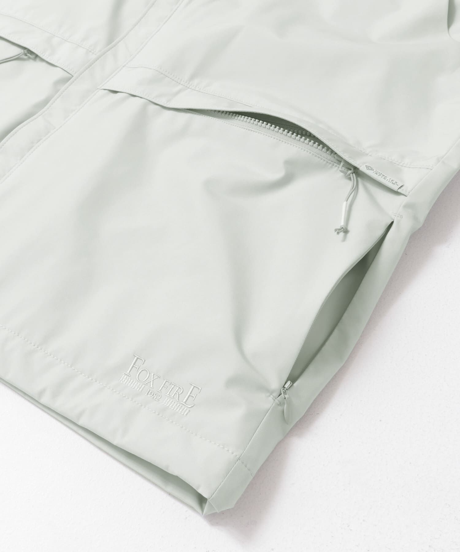 URBAN RESEARCH DOORS「『別注』Foxfire&times;DOORS　ゴアテックス ベスト」|ノーカラーコート|