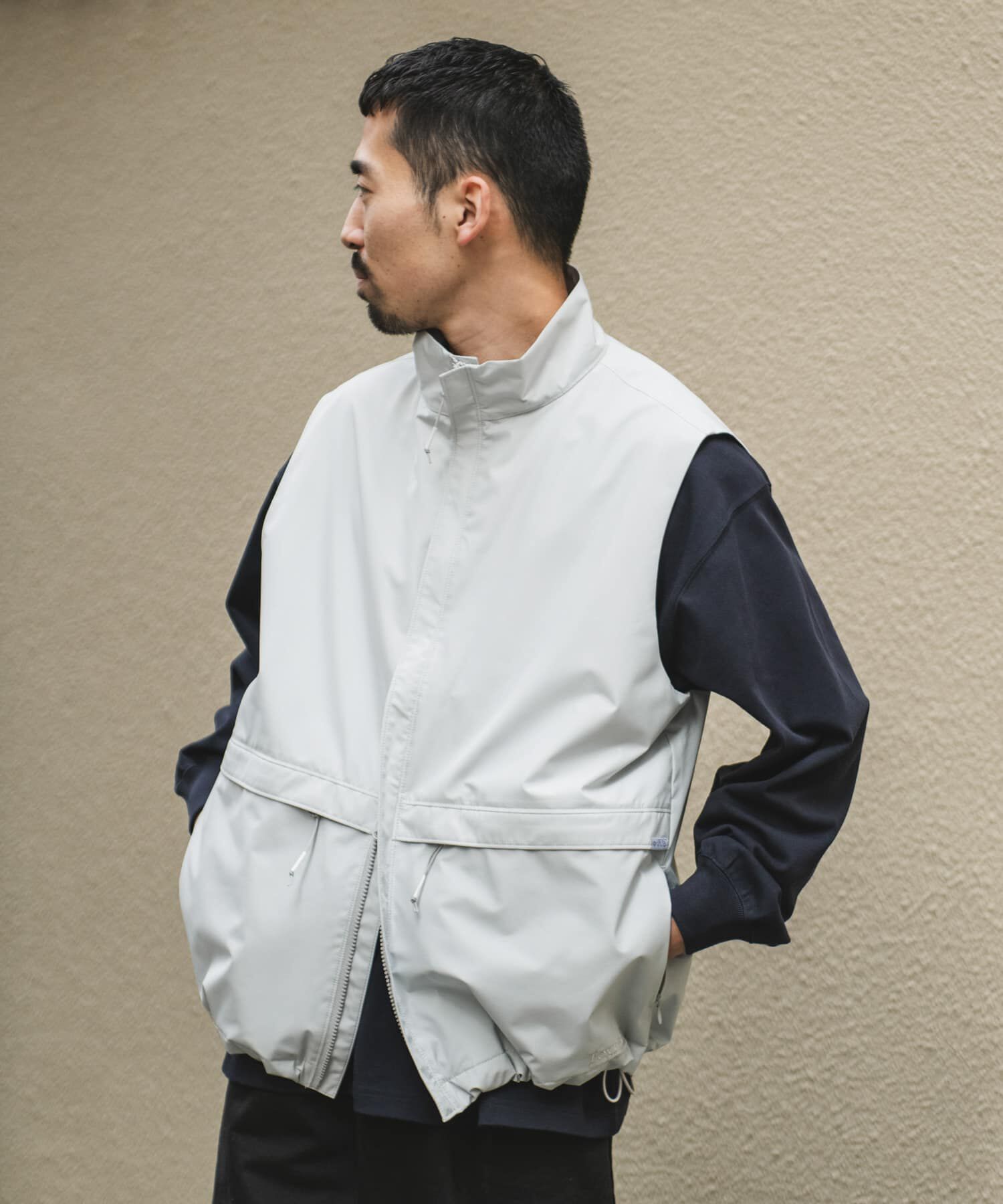 URBAN RESEARCH DOORS「『別注』Foxfire&times;DOORS　ゴアテックス ベスト」|ノーカラーコート|