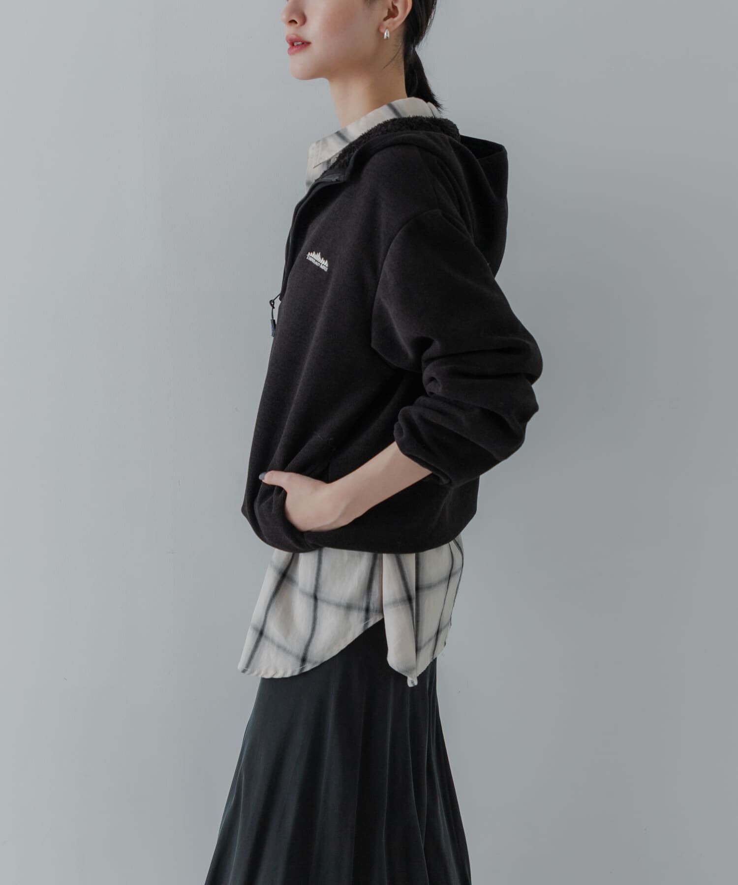 URBAN RESEARCH「『別注』THOUSAND MILE&times;URBAN RESEARCH　KNIT FREECE HF-ZIP HOODIE」|パーカー|