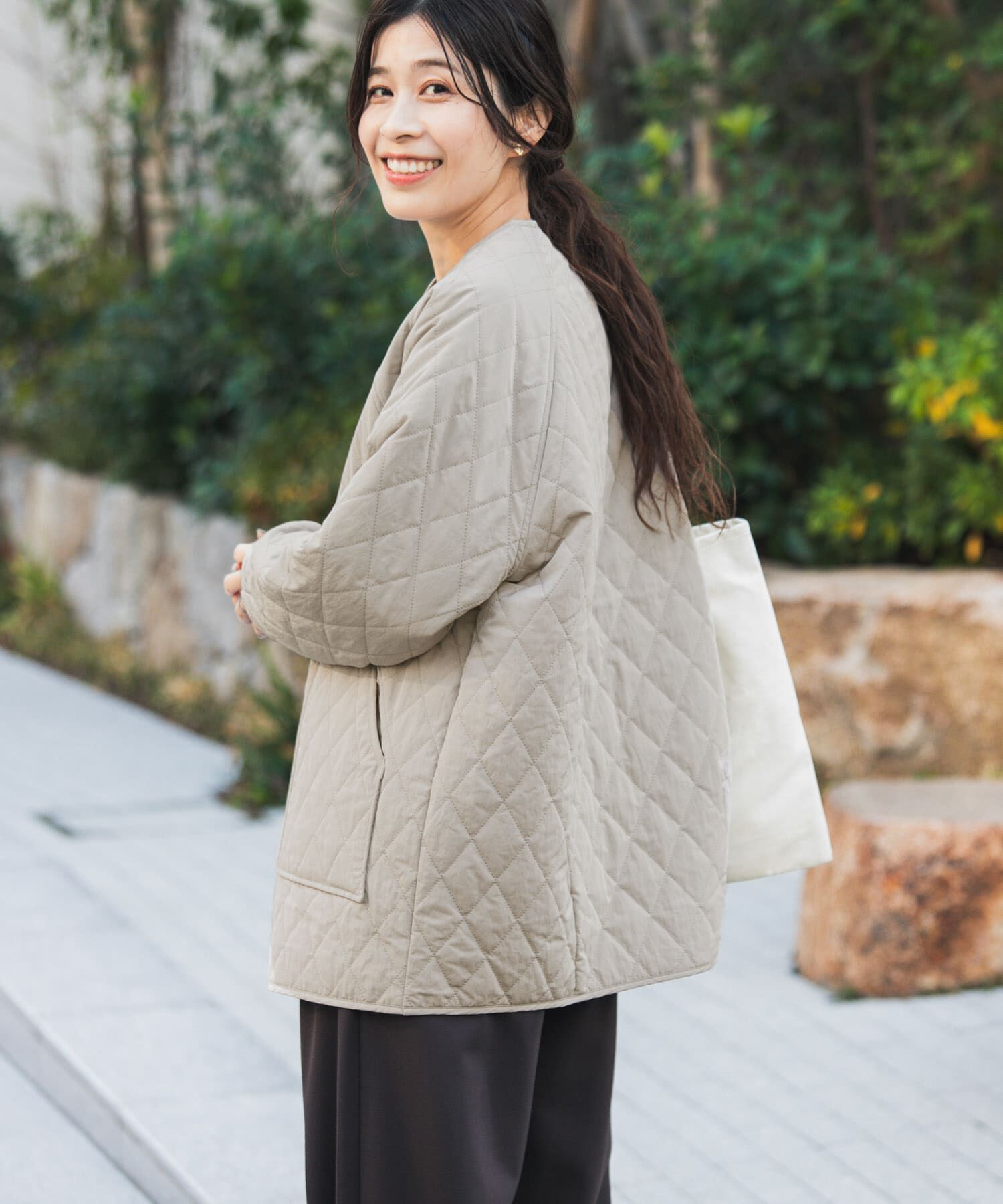 URBAN RESEARCH DOORS「『撥水』カポックキルトミドルジャケット」|ダウン|