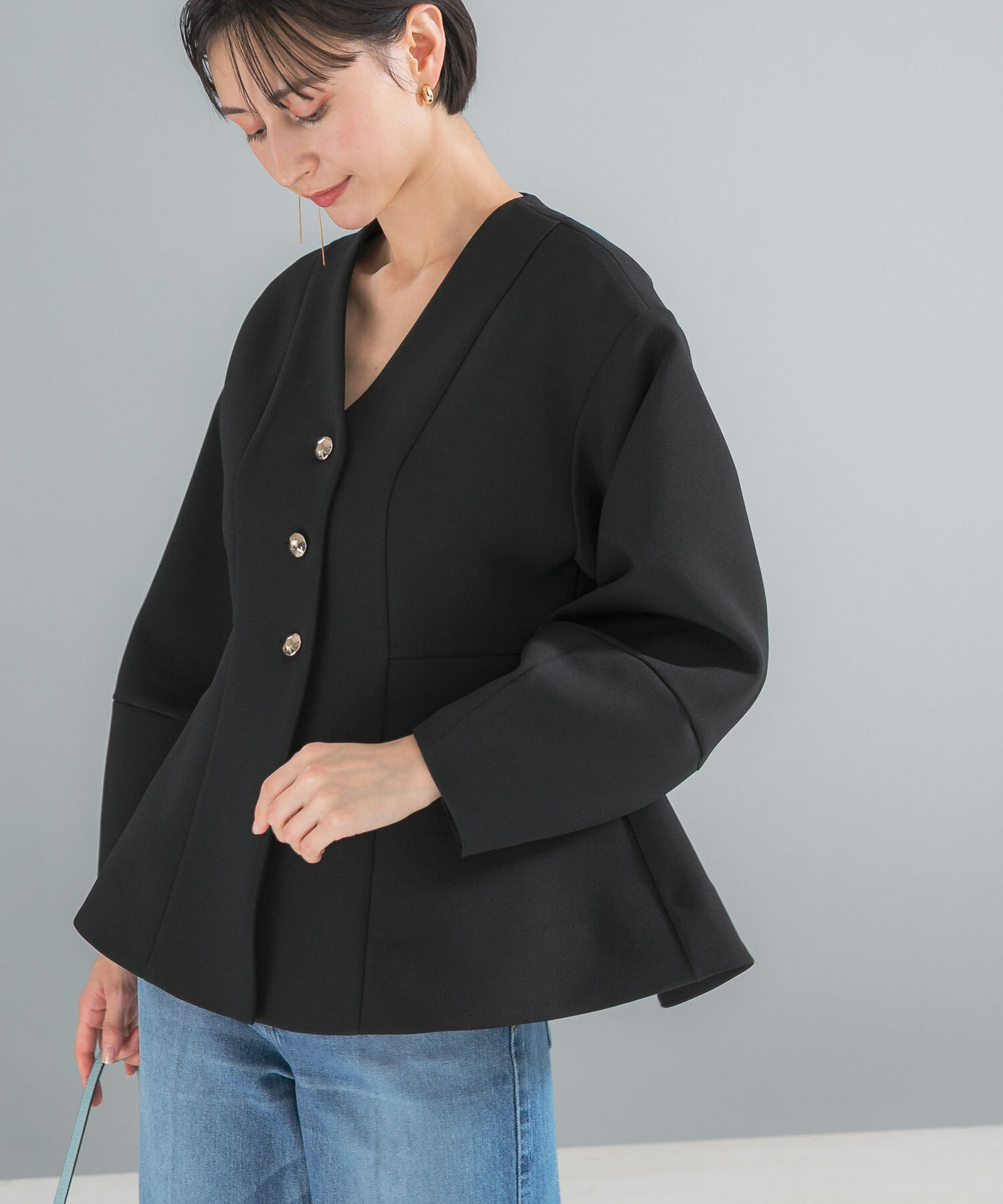 URBAN RESEARCH ROSSO「『WEB限定』デザインボタンペプラムツイルジャケット」|ノーカラージャケット|ブラック