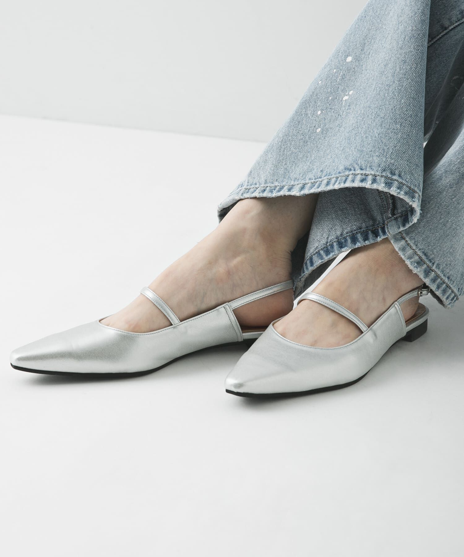 URBAN RESEARCH「ポインテッドバックストラップシューズ」|パンプス|