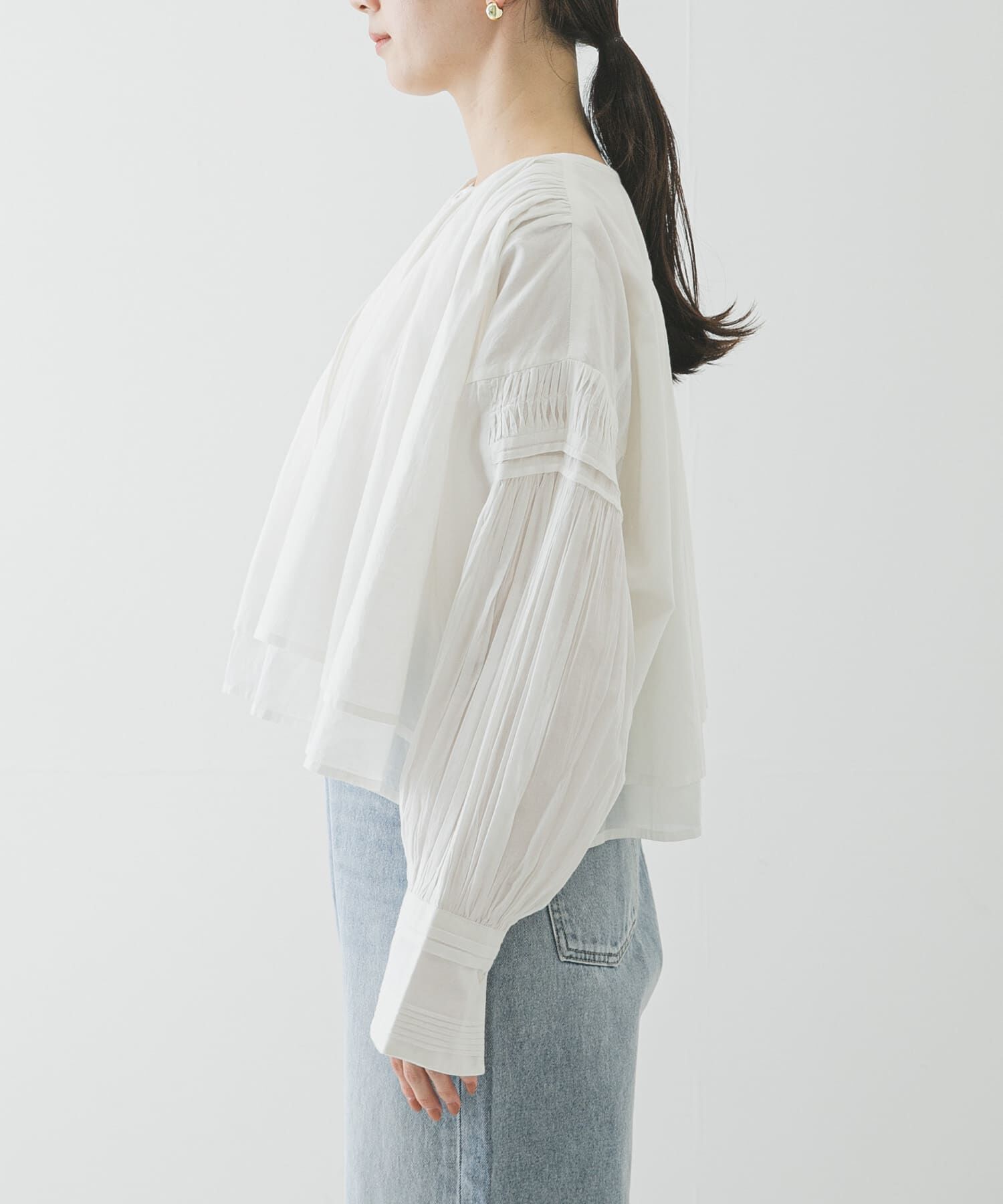 URBAN RESEARCH「コットンボイルギャザーショートブラウス」|シャツ・ブラウス|