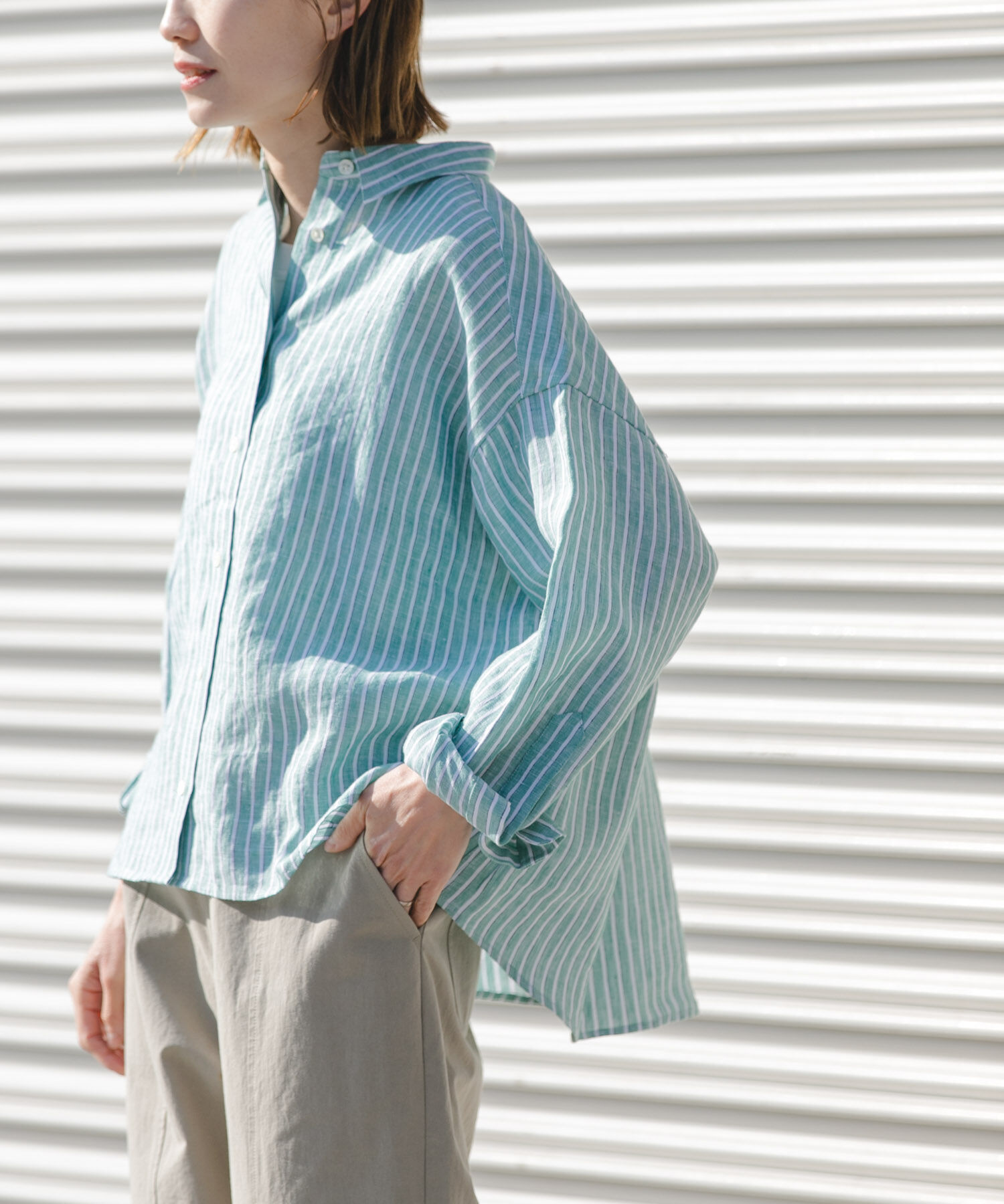 URBAN RESEARCH DOORS「FORK&SPOON　フレンチリネンクロップドワイドシャツ」|シャツ・ブラウス|グリーン系その他