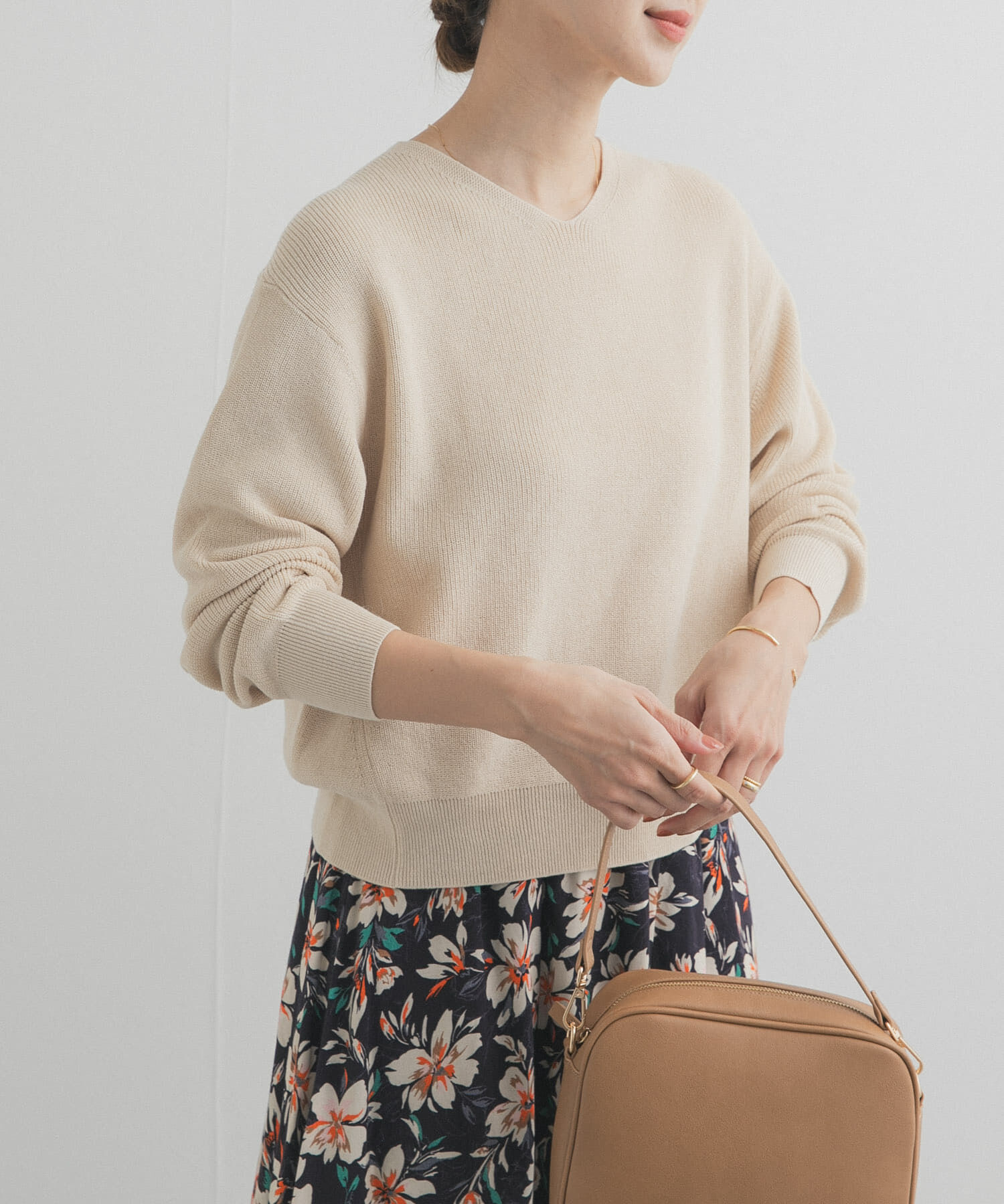 URBAN RESEARCH DOORS「コットン畦Vネックニット」|ニット・セーター|