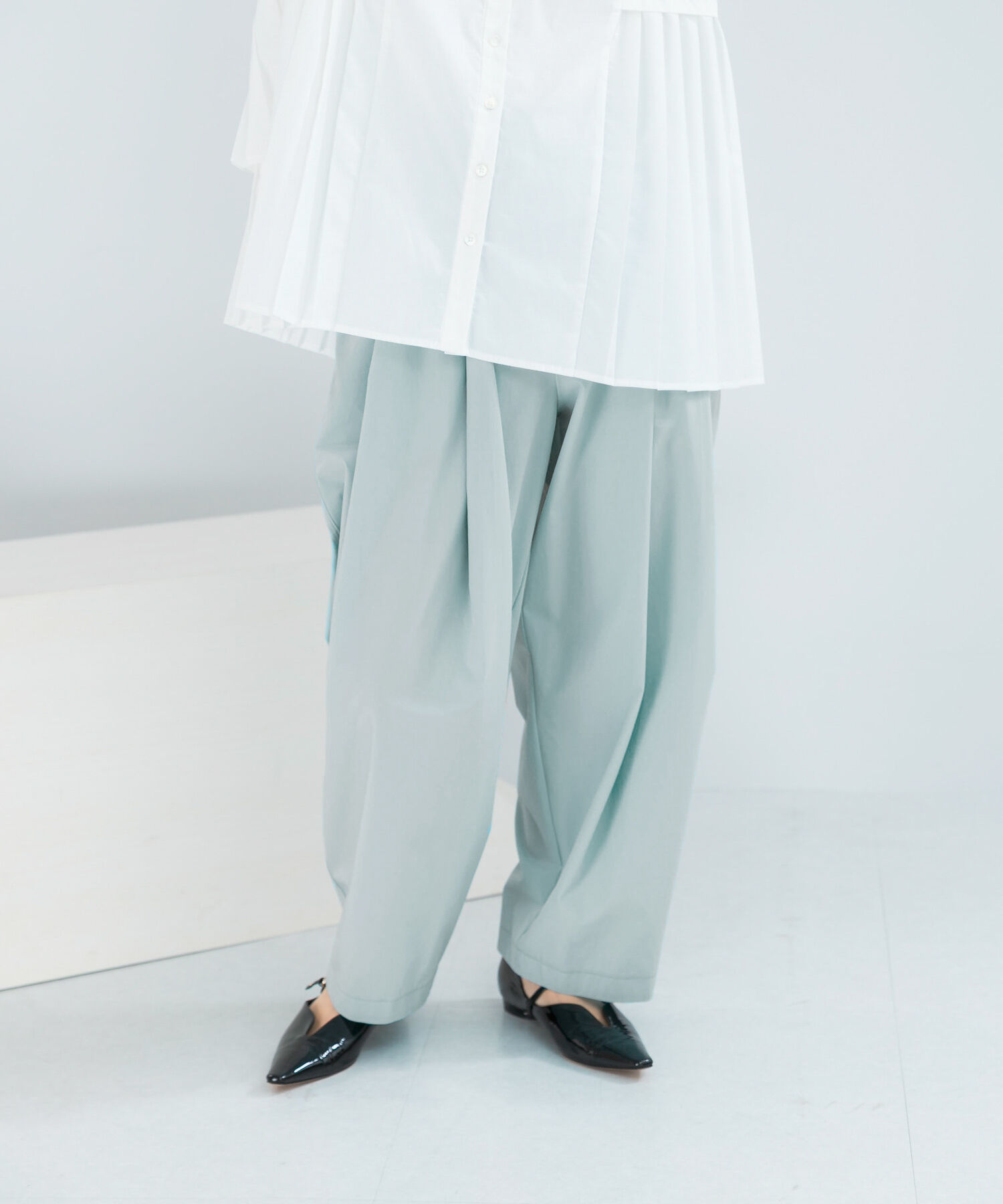 URBAN RESEARCH ROSSO「ELENDEEK　EASY TUCK COCOON PANTS」|その他|