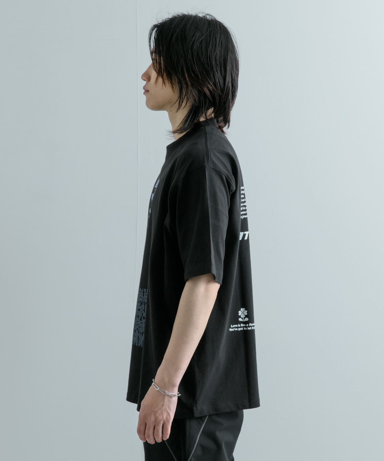 SENSE OF PLACE by URBAN RESEARCH「ロゴグラフィックTシャツ(5分袖) A」|Tシャツ・カットソー|
