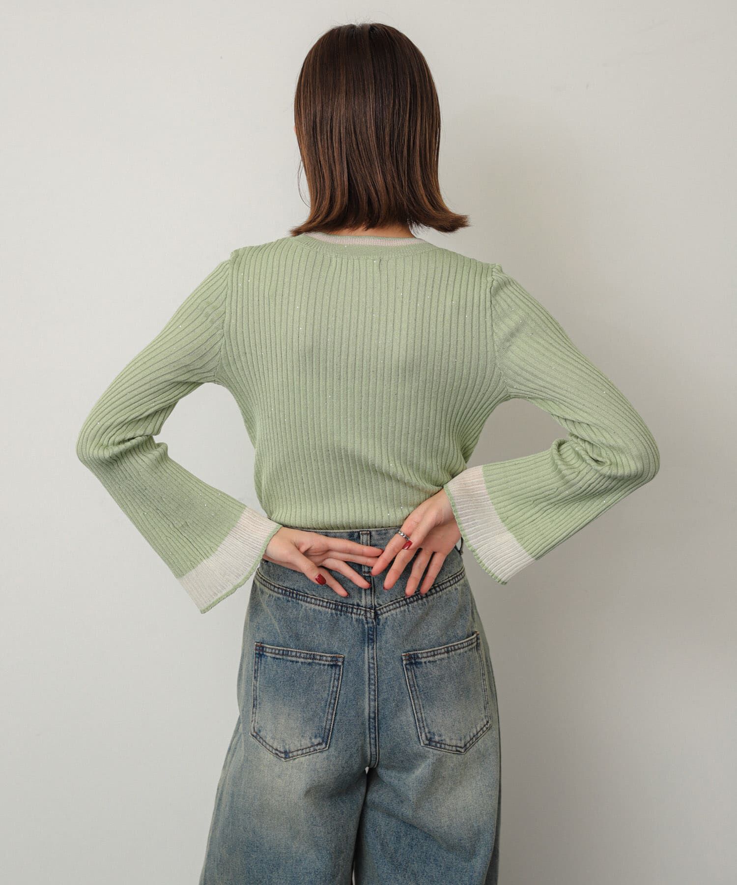 SENSE OF PLACE by URBAN RESEARCH「『洗濯可』スパンコールバイカラーコンパクトセーター」|ニット・セーター|