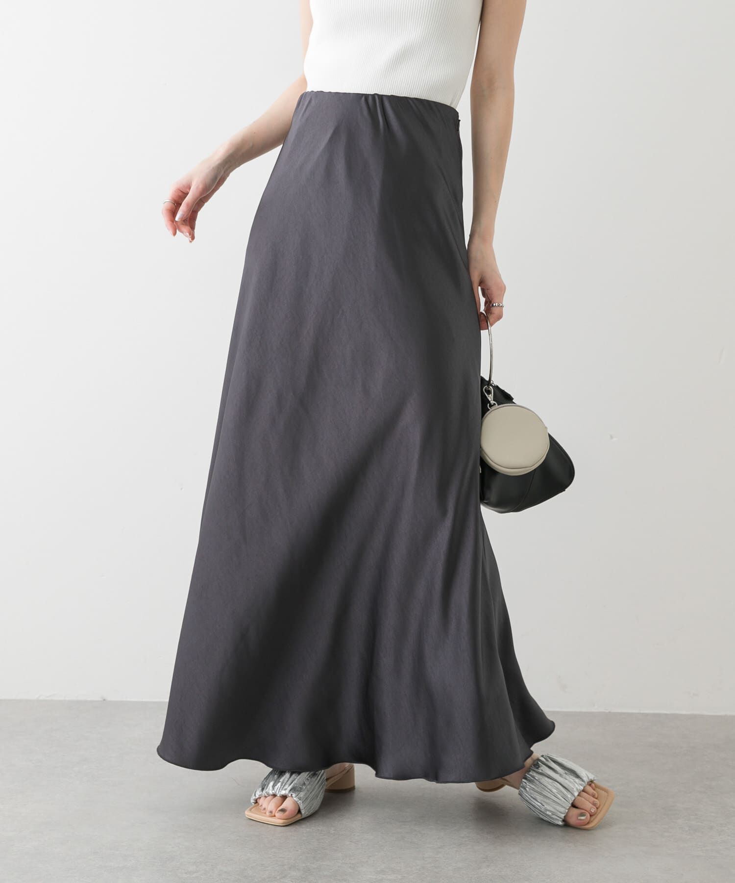 SENSE OF PLACE by URBAN RESEARCH「『一部WEB限定カラー』ナローサテンスカート」|スカート|