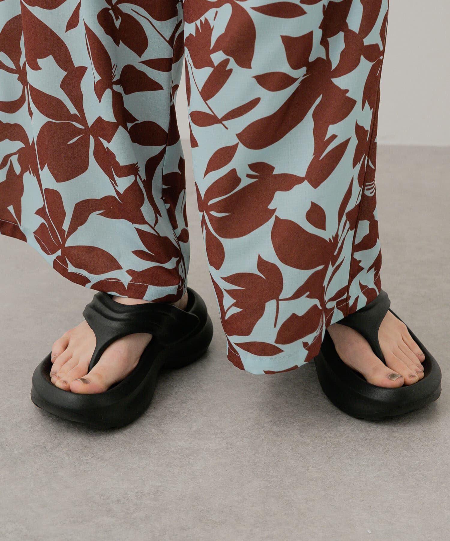 SENSE OF PLACE by URBAN RESEARCH「『WEB限定』トングクッションサンダル」|サンダル|