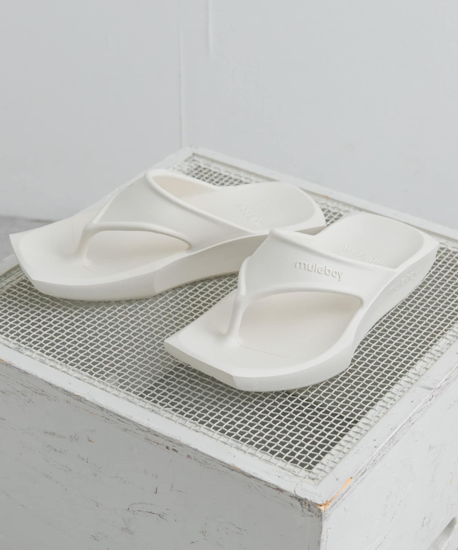 SENSE OF PLACE by URBAN RESEARCH「muleboy　X-TYPEスクエアサンダル」|サンダル|アイボリー