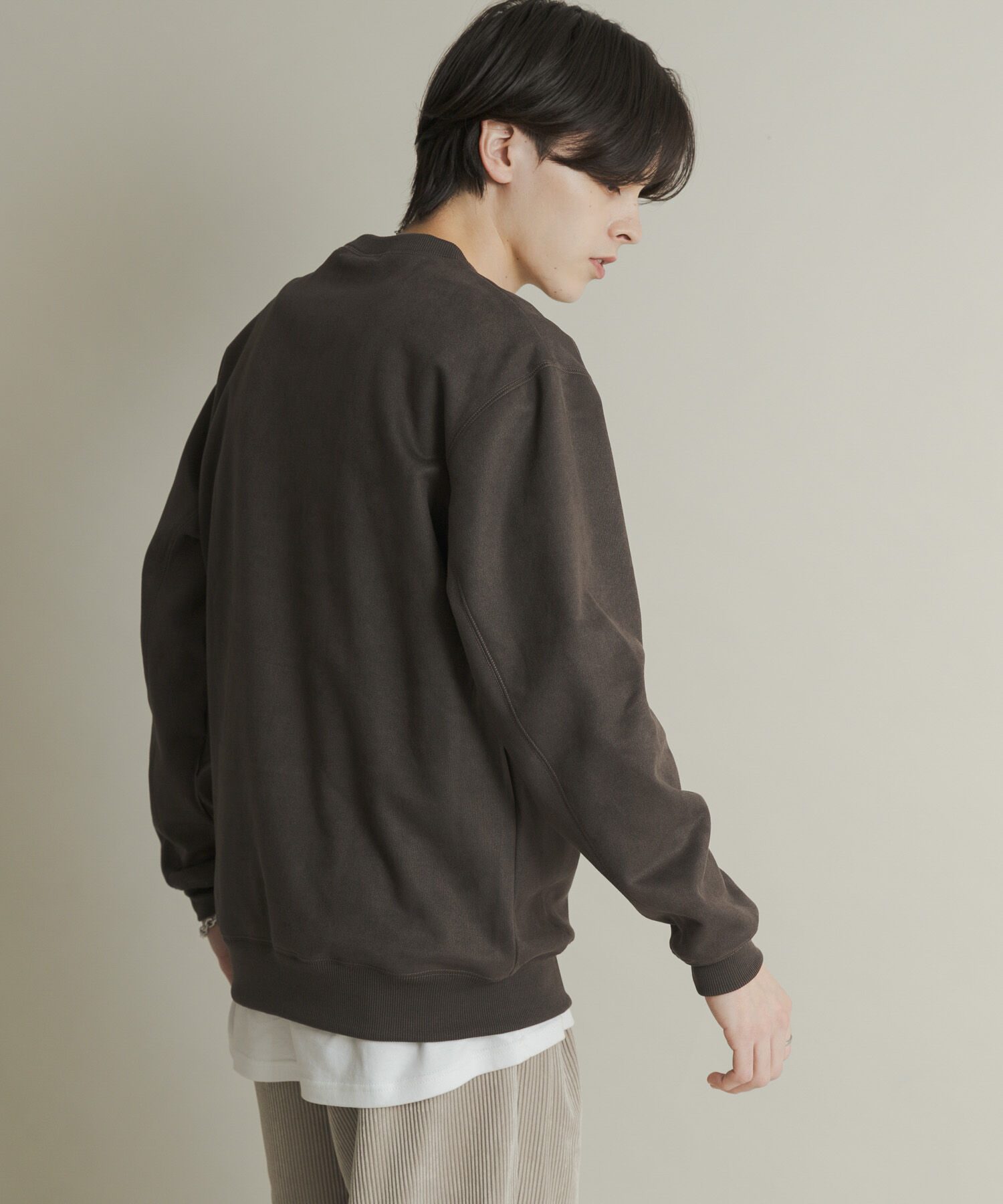 SENSE OF PLACE by URBAN RESEARCH「『ユニセックス』シシュウフェイクスエードクルーネックスウェット」|スウェット・ジャージ|